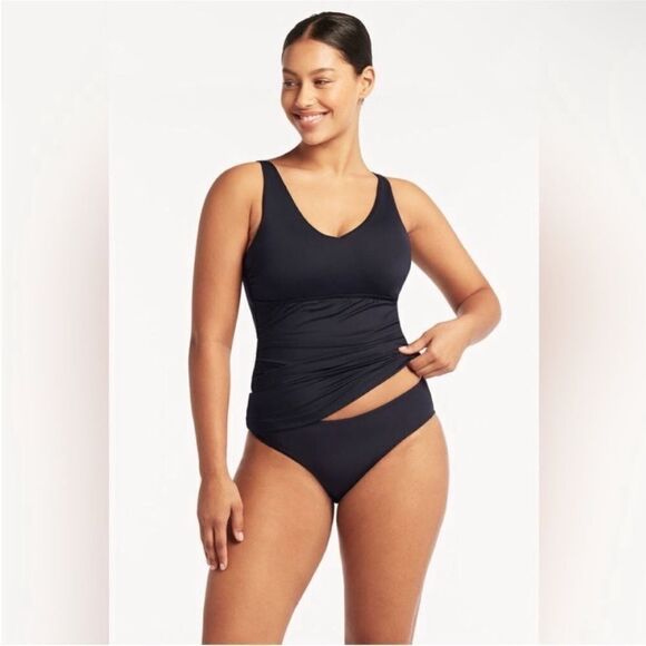Sea level Swim NWT Eco Essentials Tank fits up to DD
Tankini in Black Size 10 - Picture 8 of 9